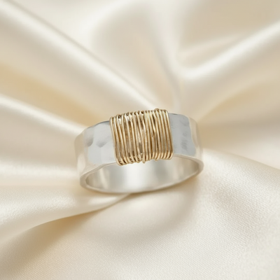 Bague vintage en argent avec fils d'or